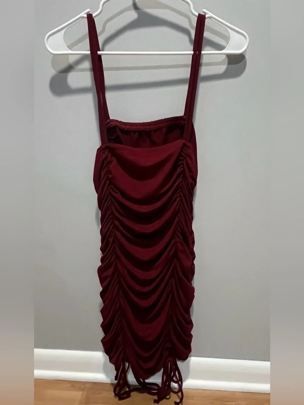 SHEIN Curve Burgundy Ruched Bodycon Midi Dress 0XL NWOT Never Worn - Picture 1 of 3